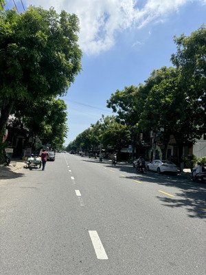 bán 2 lô liền kề đường 15m phạm hùng - có sẵn nhà 2 tầng thích hợp làm kho