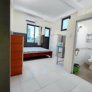 phòng trọ giá rẻ q11 full nội thất gần q5 - q10 - q1 - q3 di chuyển 5 - 7p gần đại học y dược