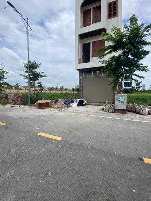 đất 100m² giá chỉ 21.5 tỷ sổ đỏ, pháp lý rõ ràng đầu tư an toàn