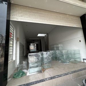 bán nhà 2 lầu mặt tiền tân chánh hiệp 26, q12, dt: 4x18m, shr, 3pn3wc kd buôn bán đường thông 12m