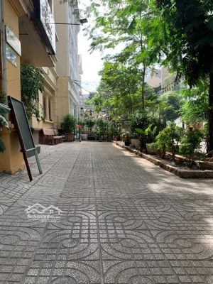chính chủ cần cho thuê mặt bằng phù hợp kinh doanh spa và phù hợp cho gia đình đông người ở
