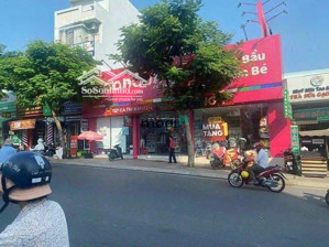 siêu vị trí mặt tiền lê văn việt ngang 14,5m giá chỉ 235 triệu/m2