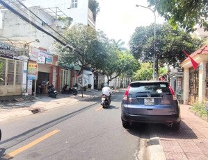 bán 3 căn nhà vị trí đẹp, trung tâm phường 9, tp vũng tàu. ngay trường quốc tế singapore giá 7.5 tỷ