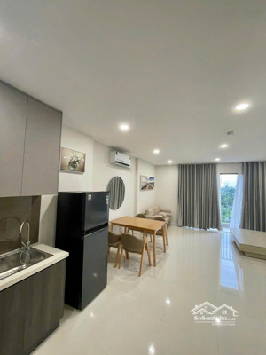 cho thuê căn 1 phòng ngủ lavida plus liền kề phú mỹ hưng. giá thuê 10 triệu/tháng, full nội thất