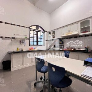cho thuê gấp villa lê thước p. thảo điền q2, 140 triệu, 400m2 trệt lầu sân vườn thoáng mát