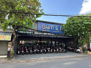 bán nhà mặt tiền nguyễn văn quá, dt: 8 x 40m nhà cấp 4 đang cho thuê 30 tr, giá 30 tỷ