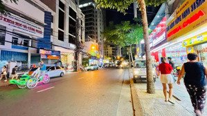 giảm 300tr bán nhà 2 tầng ngay khu phố sầm uất hùng vương