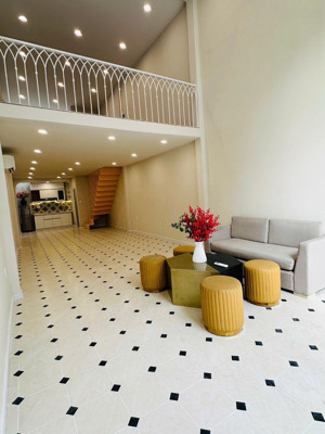 mặt tiền kinh doanh ngay góc xuân thuỷ và nguyễn văn hưởng thảo điền. 72m2 x 2 tầng. 19.9 tỷ