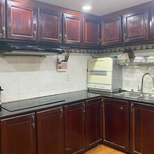 chính chủ cần bán căn hộ chung cư trần quang diệu, p. 12, q. 3 sổ hồng vĩnh viễn, giá tốt