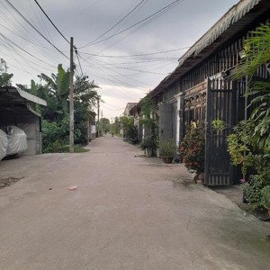 chính chủ kẹt tiền cần bán 110m2 xã bà điểm, hóc môn. lh 