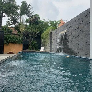 đổi hộ khẩu, bán biệt thự đường quốc hương, thảo điền, quận 2. dt 203m2. 5 tầng. giá 39tỷ