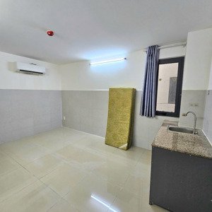 phòng cho hssv giá chỉ 4tr2 ở được 4-5 người gần trường văn lang, có thang máy, hầm xe, bảo vệ 24/7