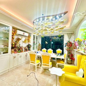 bán căn hộ vip times city 2 phòng ngủ 2wc full nội thất tầng cao 9xtr/m2