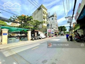 rẻ 20%, bán nhà dương quảng hàm- hẻm nhựa 20m ra mt, 70m2, 3 pn , chỉ 5 ty5 79 tl