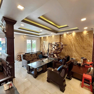 nhà 3 tầng 2 mặt tiền đường hoàng văn thụ, tp nha trang khu kinh doanh sầm uất