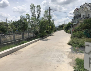 nhà c4 mặt tiền kênh đường thạnh xuân 25 ,p.thạnh xuân, q12, dt 90m2 (5,1mx19m) dòng tiền 9tr/th