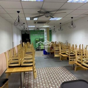 Sang nhà hàng đối diện Central Point, 50trđ/tháng