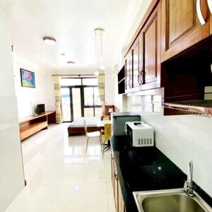 Studio BAN CÔNG 30m2 Hoàng Hoa Thám, chợ Cây Quéo