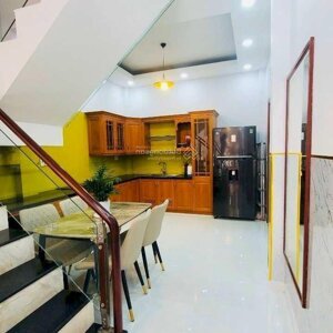 chính chủ cho thuê nhà mặt tiền nguyễn thái bình p. 4 tân bình