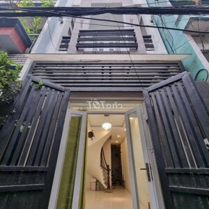 Nhà đẹp, 3 phòng ngủ, sẵn nội thất, giá TL