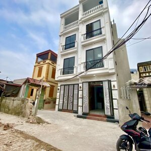 bán gấp nhà 4t 32m2 đầy đủ nội thất ô tô đỗ gần tại phú lãm - hà đông.lh 0904 563 889
