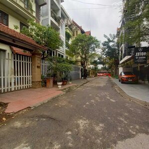 biệt thự mỹ đình ii 125 m2, 2 thoáng vỉa hè. chủ mót bán, giá hợp lý