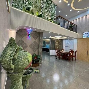 biệt thự phố. nhà mới đẹp, ngang gần 7m, 110m2, 6t, 7pn, có thang máy. nguyễn tư giãn, p12, gò vấp.