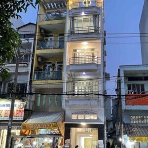 MẶT TIỀN KINH DOANH TIỀM NĂNG Q11