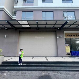 shophouse 151m2 ngay quận 8 sầm uất. đối diện trường học, kế bên chợ thích hợp kinh doanh đa ngành