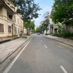 bán gấp căn biệt thự an khánh, tt hoài đức hoàn thiện cơ bản 196m2, 4t, mt 12m, 19 tỷ 2 vỉa hè rộng