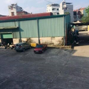 Cho thuê 355m2 kho xưởng có vp bên trong xe cont đỗ cửa tại phố Ngọc Lâm , Long Biên