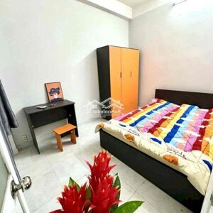 2 Phòng Ngủ Giá Rẻ Mặt Tiền Đường Cộng Hoà