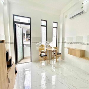 DUPLEX