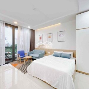 Studio full nội thất ban công rộng rãi ngay trung tâm Q4