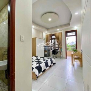 CĂN HỘ 30M2 ĐỐI DIỆN ETOWN CÓ BAN CÔNG GẦN CV HOÀNG VĂN THỤ, SÂN BAY