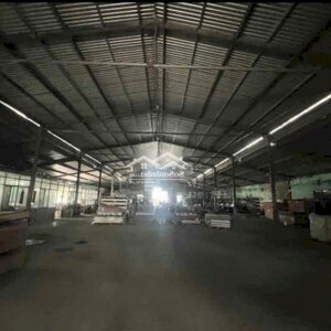 xưởng quốc LỘ 1A tân thới hiệp 2200m2 130tr