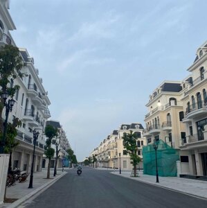 chính chủ cần bán gấp căn kinh đô vinocp2 do không chịu được nợ bank