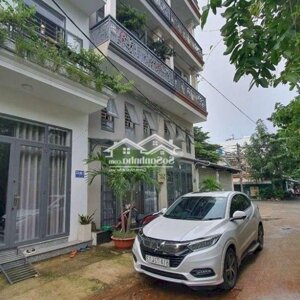CỰC HIẾM, NHÀ 3 TẦNG, DTSD GẦN 100M2, HẺM 8M CHỈ HƠN 2 TỶ