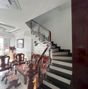 Nhà hẻm 4m Đặng Văn Ngữ-Phú Nhuận DT 58m2- Sổ Sẵn-nội thất cao cấp