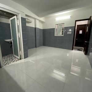 Phòng trọ mới nội thất cơ bản giá rẻ Vườn Lài, ngay Đh Văn Hiến