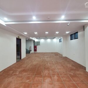 bán tòa siêu ccmn phố nguyễn khang, cầu giấy, dòng tiền ổn định 3 tỷ/năm, 106m2, mt 6m, ngõ thông