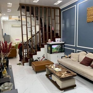 đừng bỏ qua cơ hội mua nhà bồ đề 5 tầng x 52m2, giá rẻ nhất khu vực