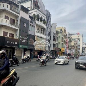 Nhà nguyên căn MTKD Hai Bà Trưng. DT 9x21m, 3 sàn suốt