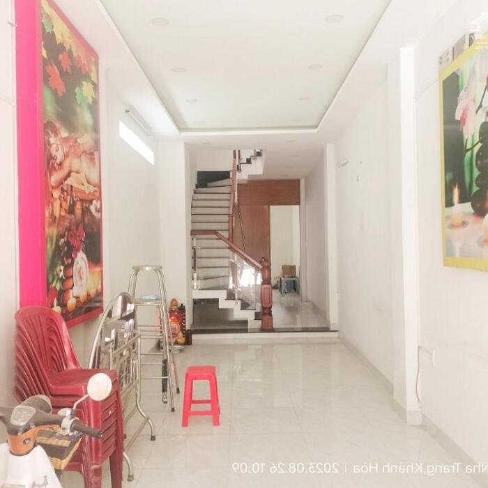 Hình ảnh Cho thuê nhà đường Nguyễn Thị Minh Khai - phố tây kinh doanh - 60m2 giá chỉ 27 triệu. 1