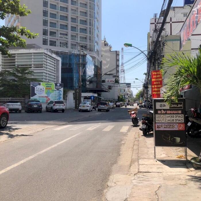 Hình ảnh bán nhà trung tâm thành phố nha Trang, đối diện sân bóng 19 tháng 8, thích hợp mua đầu tư kinh doanh , khu sầm ức ở nha trang 6
