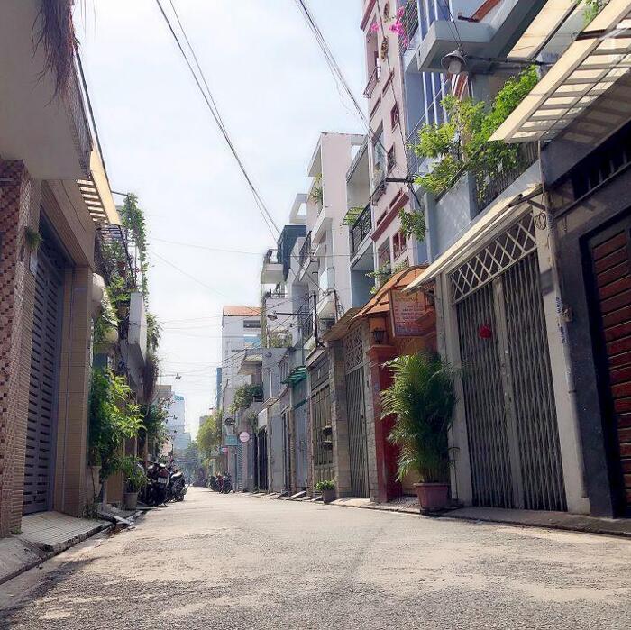 Hình ảnh Cần bán biệt thự mới đường Võ Thành Trang - Tân Bình, 5 tầng, 8x14m vuông vức. Chỉ nhỉnh 12 tỷ 4