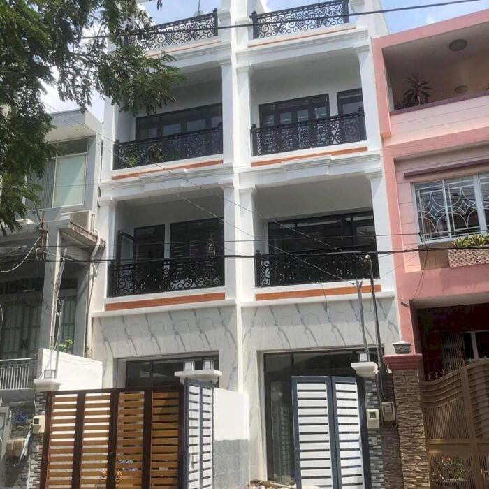 Hình ảnh Cho thuê nhà 3 tầng mặt tiền đường Hoàng Lê Kha, Quận 6 0