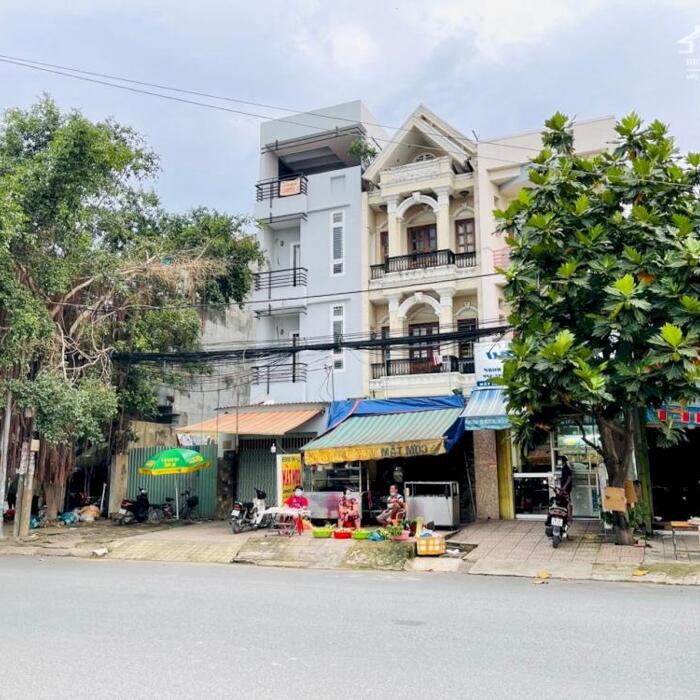 Hình ảnh Chính chủ kẹt tiền bán gấp nhà KDC Vĩnh Lộc, đường trước nhà 16m. 9