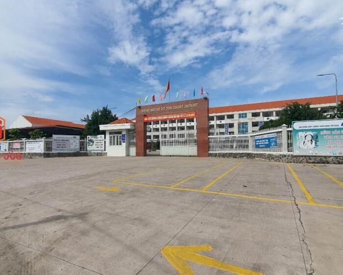 Hình ảnh Bán nhà HXH, ngay trường THCS Tân Phong, giá rẻ chỉ 2,9 tỷ 0