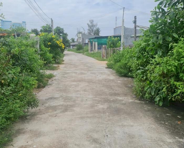 Hình ảnh bán gấp đất gần biển thị xã LaGi 14,5x41 lô 2 Nguyễn Tri Phương, xã Tân Bình. Giá RẺ 3